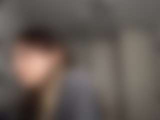 Live cam show with CarriVenema - Ass Clapping on Soda Cam