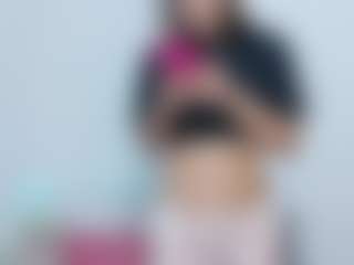 Live cam show with doll-naugthy - Brown Hair on googirlz