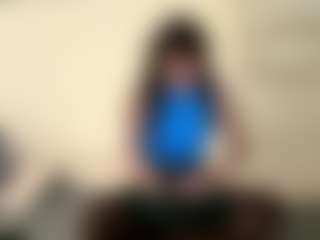 Live cam show with Carmen - Flashing on Soda Cam