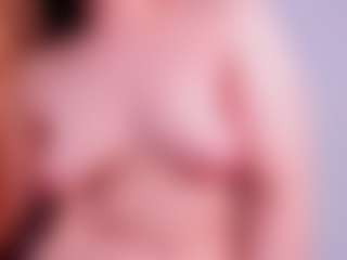 Live cam show with violettabond - Oil on SpunkLive