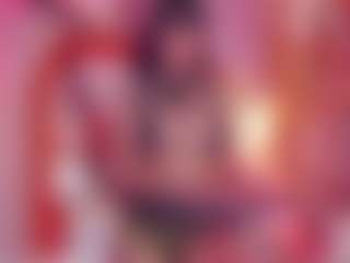 Live cam show with AliceBanks - Latina Petite on CamClone