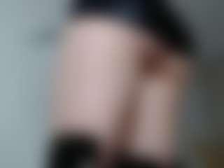 Live cam show with Dollface14 - Role Play on makecum.org