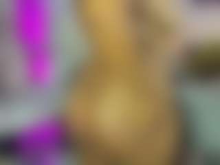 Live-camshow met Mia - Butt Plug op Camsoda