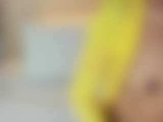 Live cam show with Selena-Holt - Red Hair on Camsoda