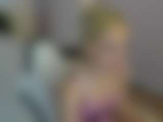Live cam show with BarbiexChloe - Body Massage on sexytreat.net