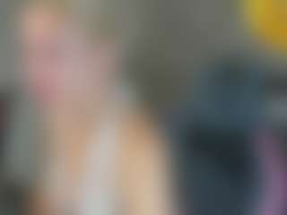 Live cam show with BarbiexChloe - Slave on AdultVida.com