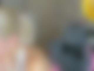 Live cam show with BarbiexChloe - Teasing on parknlotfishbdy