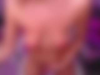 Live cam show with Fay - Thin on crypto-cams