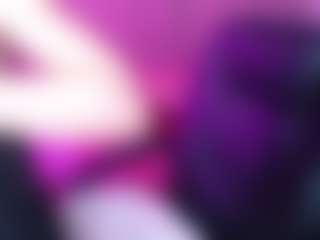 Fay MILF webcam performer live streaming