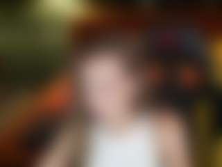 Live cam show with LisaSweet054 - Thin on Dolls Live