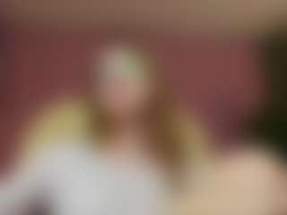 Live cam show with Meg-Ryann - Blonde Hair College on Mixed Magazine Live
