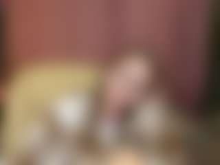 Live cam show with Meg-Ryann - Body Massage on madthumbs