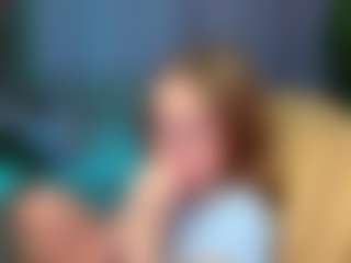 Live cam show with Meg-Ryann - Thin on Strip Flash - Live Sex Shows