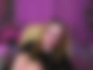 Live cam show with Meg-Ryann - Oil on Camsoda