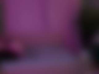 Live-camshow met Meg-Ryann - Body Massage op Camsoda