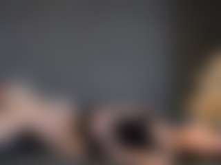 PhebeBee's Live Sex Cam Show