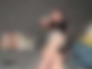 PhebeBee's Live Sex Cam Show