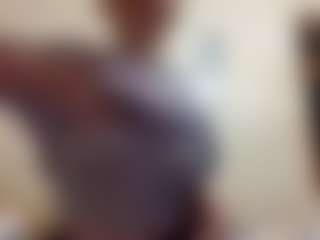 AdrieneFrock's Live Sex Cam Show