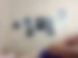 AdrieneFrock's Live Sex Cam Show