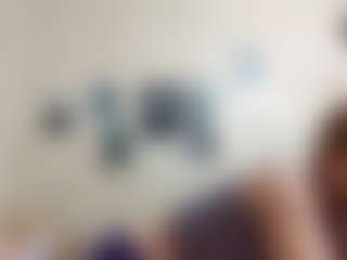 Live cam show with AdrieneFrock - Cute on madthumbs
