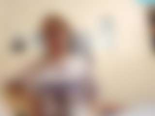 AdrieneFrock's Live Sex Cam Show