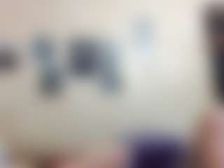 AdrieneFrock's Live Sex Cam Show