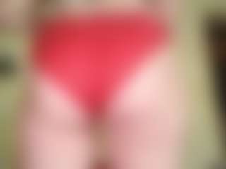 Live cam show with AdrieneFrock - Body Massage on studioflirtlive.com