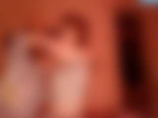 Live cam show with AdrieneFrock - Average on Camsoda