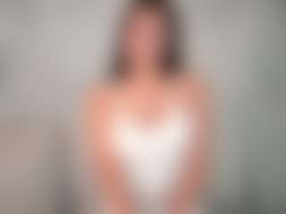 Live cam show with Lia - Fingering on livesuperchat.net