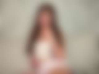Live cam show with Lia - Flashing on friskycurves.com