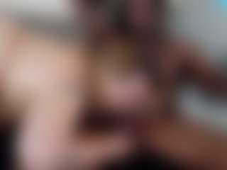 DerkNValentina's Live Sex Cam Show
