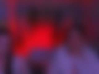 Show live cam dengan emilia-fly - Fingering di Camsoda