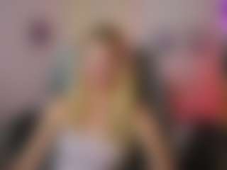EmilySwann's Live Sex Cam Show