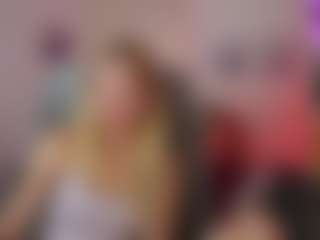 EmilySwann's Live Sex Cam Show