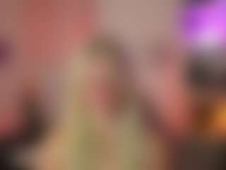 Live cam show with EmilySwann - Gamer Blonde Hair on makecum.org