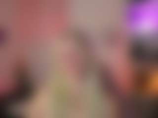 Live cam show with EmilySwann - Gamer Blonde Hair on milfzrlive.com