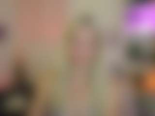 Live-Cam-Show mit EmilySwann - Blonde Hair auf Camsoda
