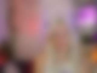 EmilySwann's Live Sex Cam Show