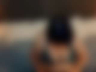 FiestaMilli MILF webcam performer live streaming
