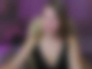 Live cam show with Kira - Body Massage on live18s.com