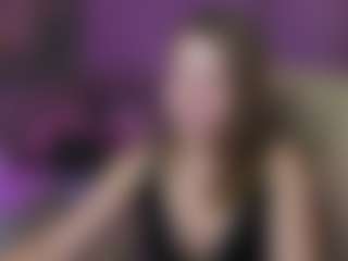 Live cam show with Kira - Average on instabang
