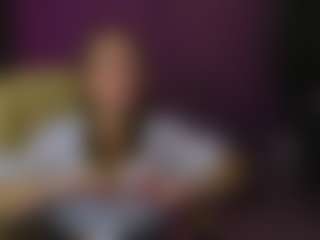 Kira's Live Sex Cam Show