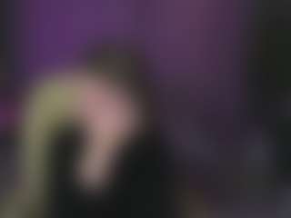 Live cam show with Kira - Body Massage on hornycams.live