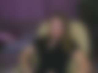 Kira's Live Sex Cam Show