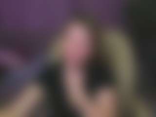 Kira's Live Sex Cam Show