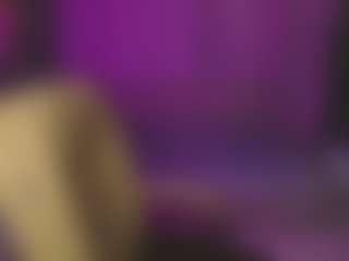 Kira's Live Sex Cam Show