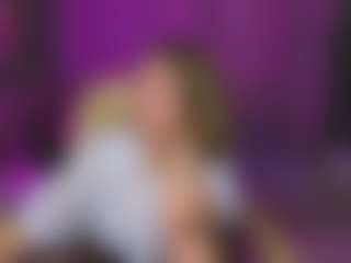 Kira's Live Sex Cam Show