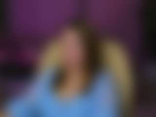 Kira's Live Sex Cam Show
