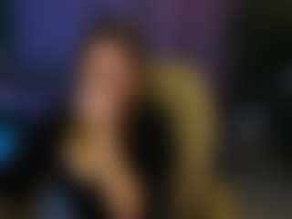 Kira's Live Sex Cam Show