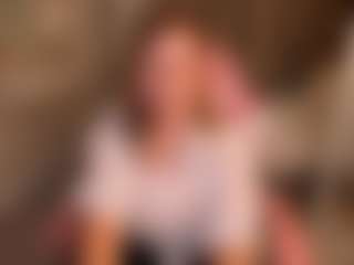 Kira's Live Sex Cam Show
